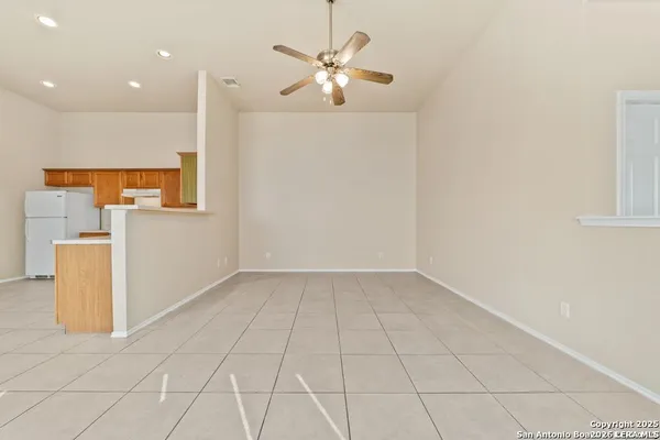 $1,395 | 7379 Longing Trail, Unit 1, San Antonio, TX 78244