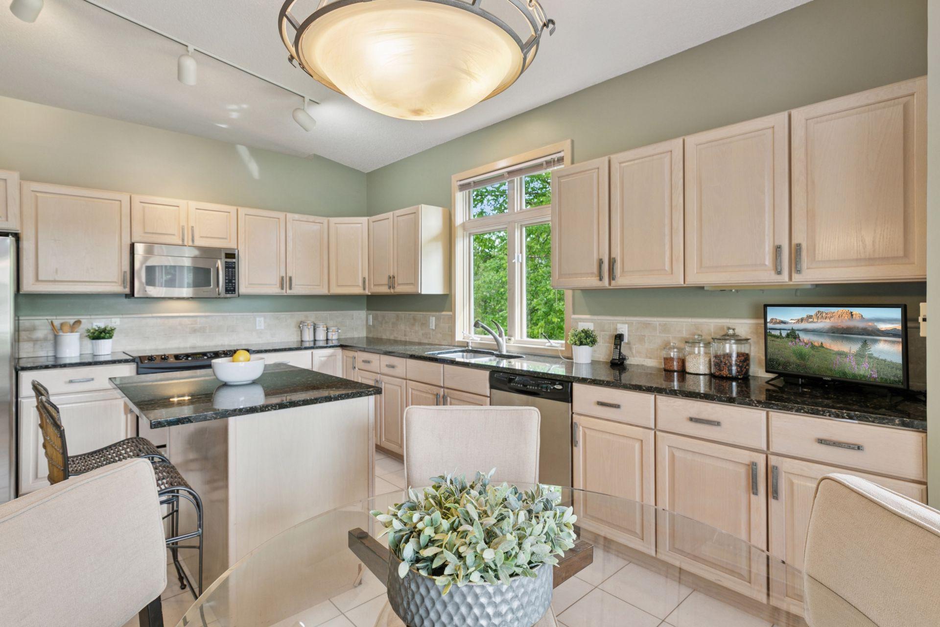 8910 Hilloway Road Eden Prairie, MN 55347 - Photo 10 of 34 Gallery Image 10