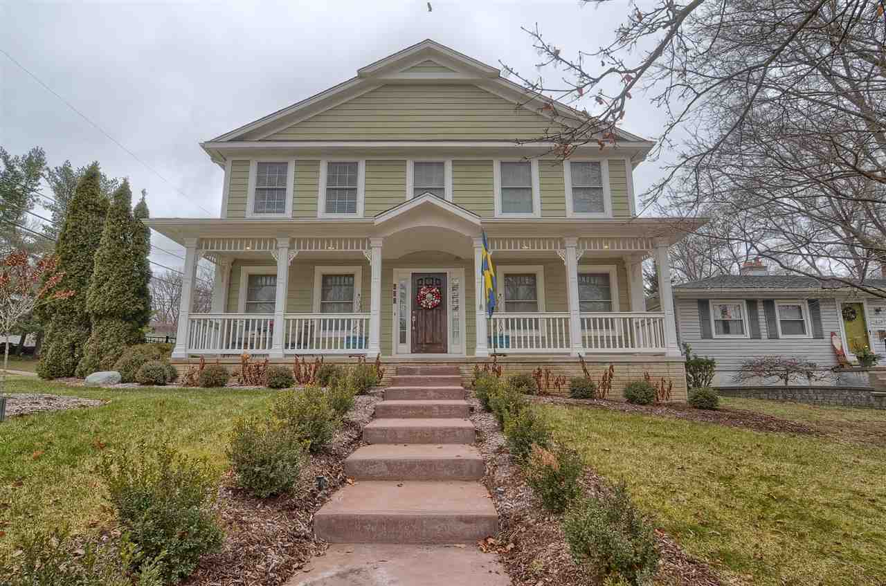 632 Quarter Street Rochester, MI 48307 - Photo 1 of 30 Front