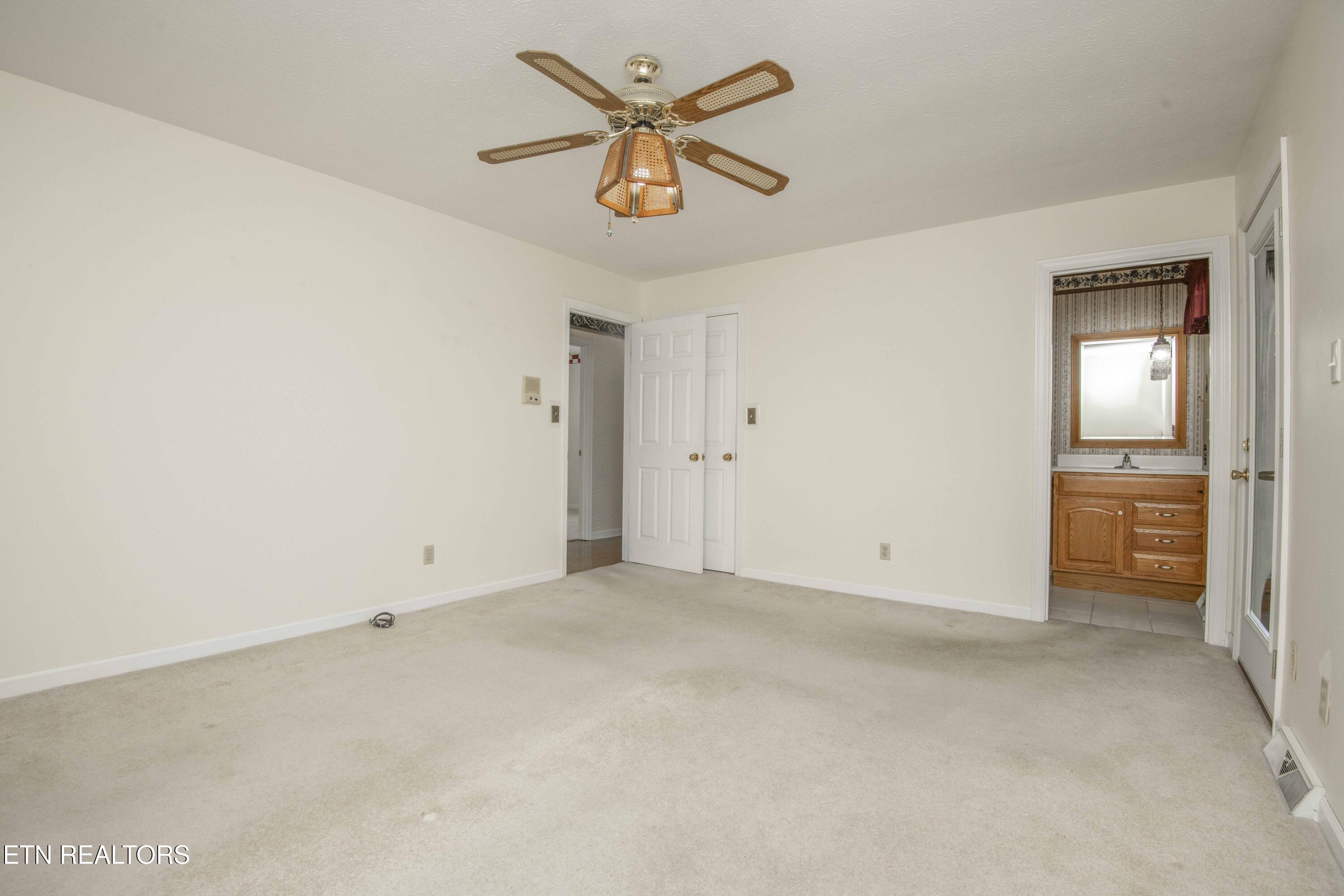 603 Riverbend Road Clinton, TN 37716 - Photo 20 of 51 master bed 1_1
