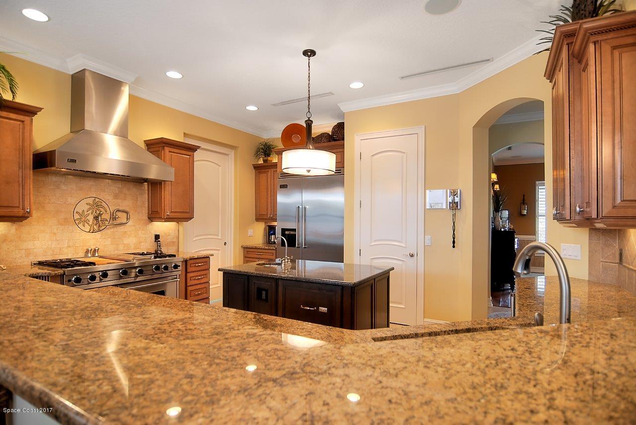 133 Windemere Place Melbourne Beach, FL 32951 - Photo 8 of 32 Kitchen