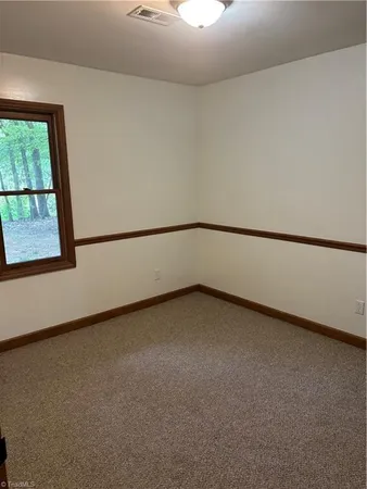 $995 | 174 Huckle Place, Lexington, NC 27292
