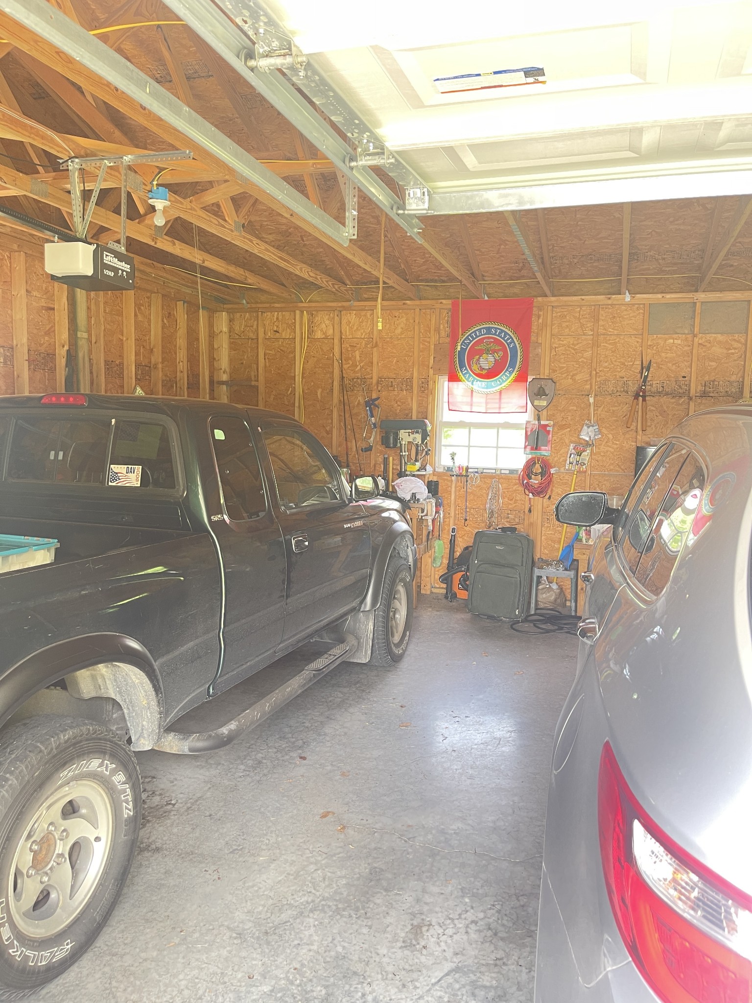 487 North Scenic Road Monteagle, TN 37356 - Photo 30 of 31 a room with a bed and a table