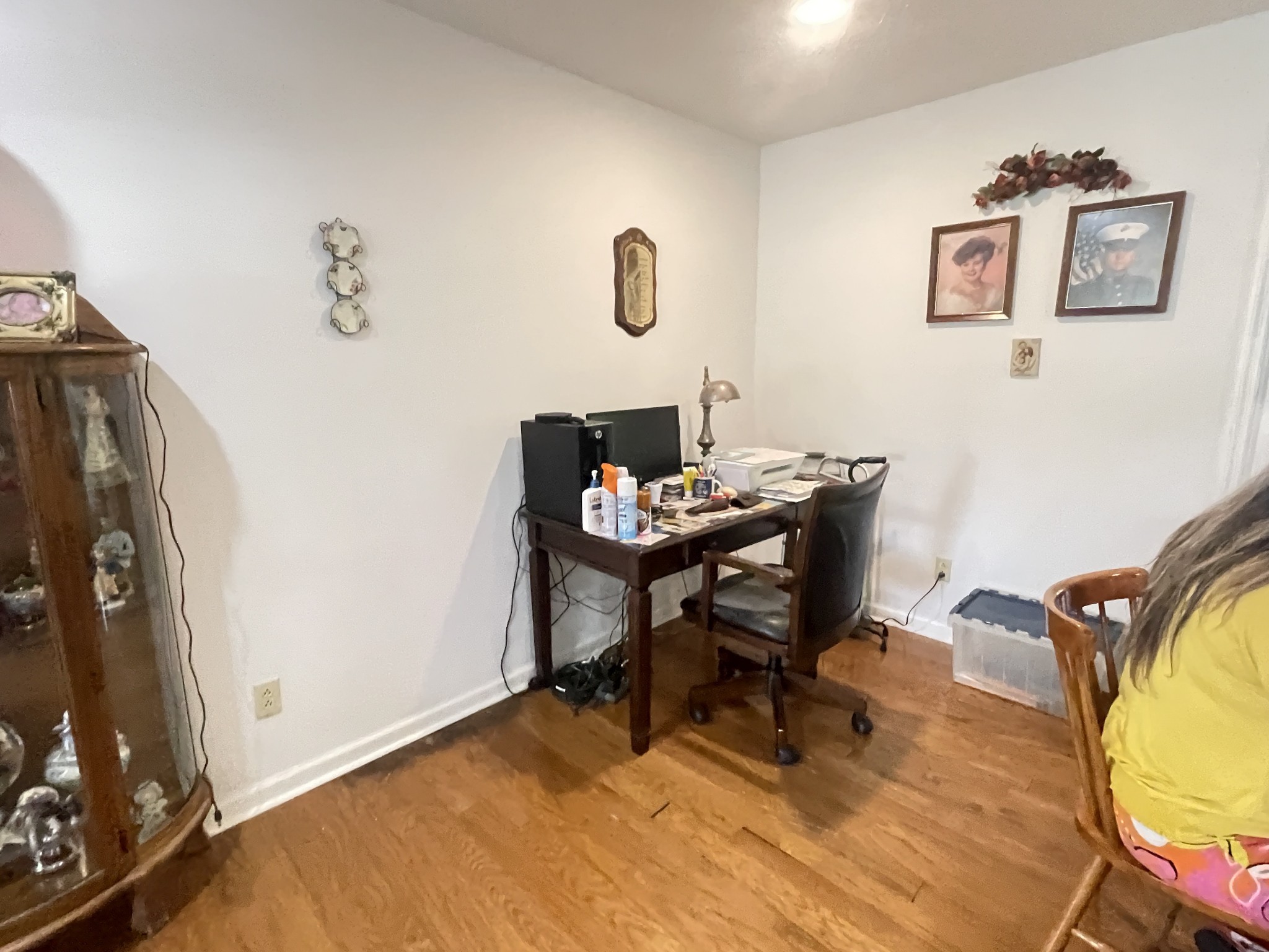 487 North Scenic Road Monteagle, TN 37356 - Photo 9 of 31 a view of a workspace with furniture and a flat screen tv