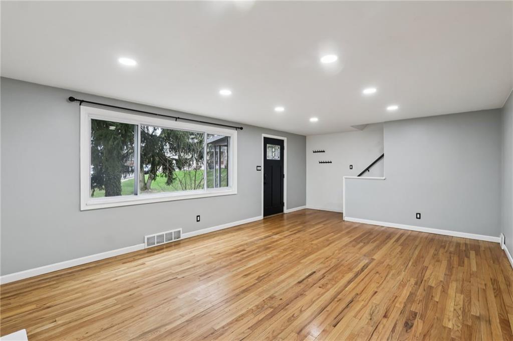 1000 Woodland Road Blawnox, PA 15238 - Photo 8 of 37