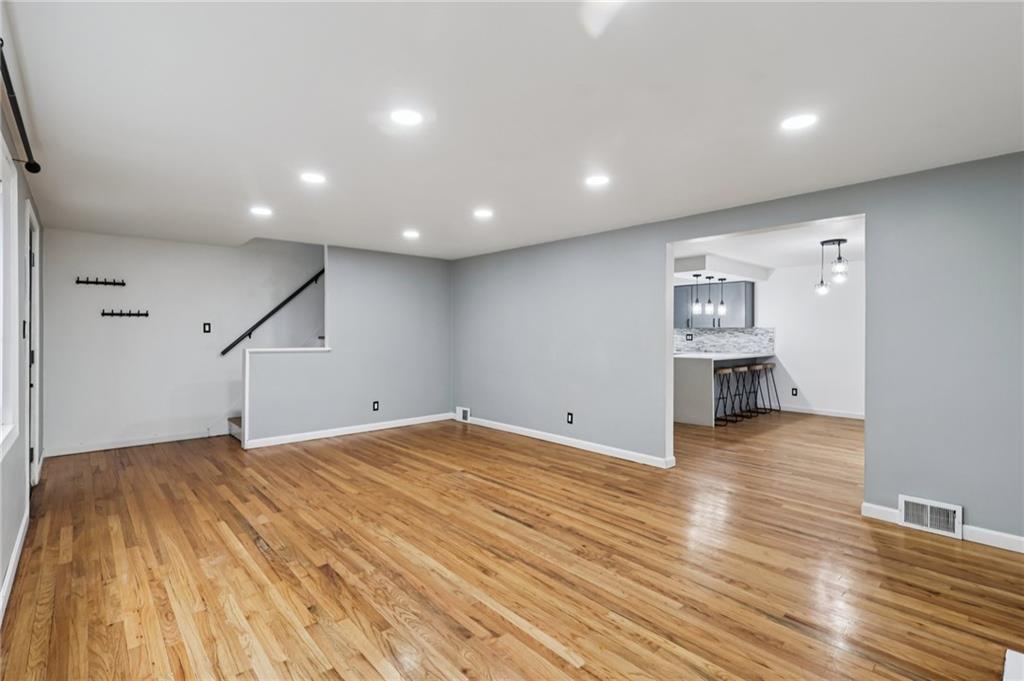 1000 Woodland Road Blawnox, PA 15238 - Photo 10 of 37