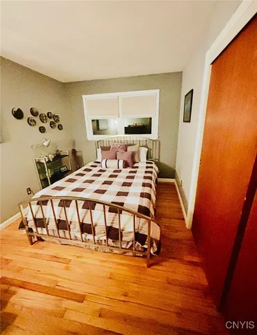 $477,000 | 8 Chateau Drive, Whitestown, NY 13492