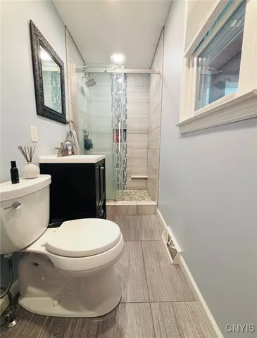 $477,000 | 8 Chateau Drive, Whitestown, NY 13492