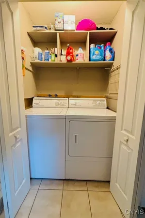 $465,000 | 8 Chateau Drive, Whitestown, NY 13492