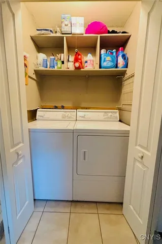 $477,000 | 8 Chateau Drive, Whitestown, NY 13492