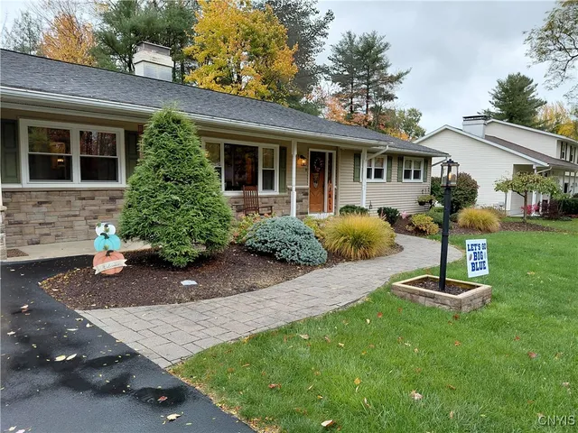 $477,000 | 8 Chateau Drive, Whitestown, NY 13492