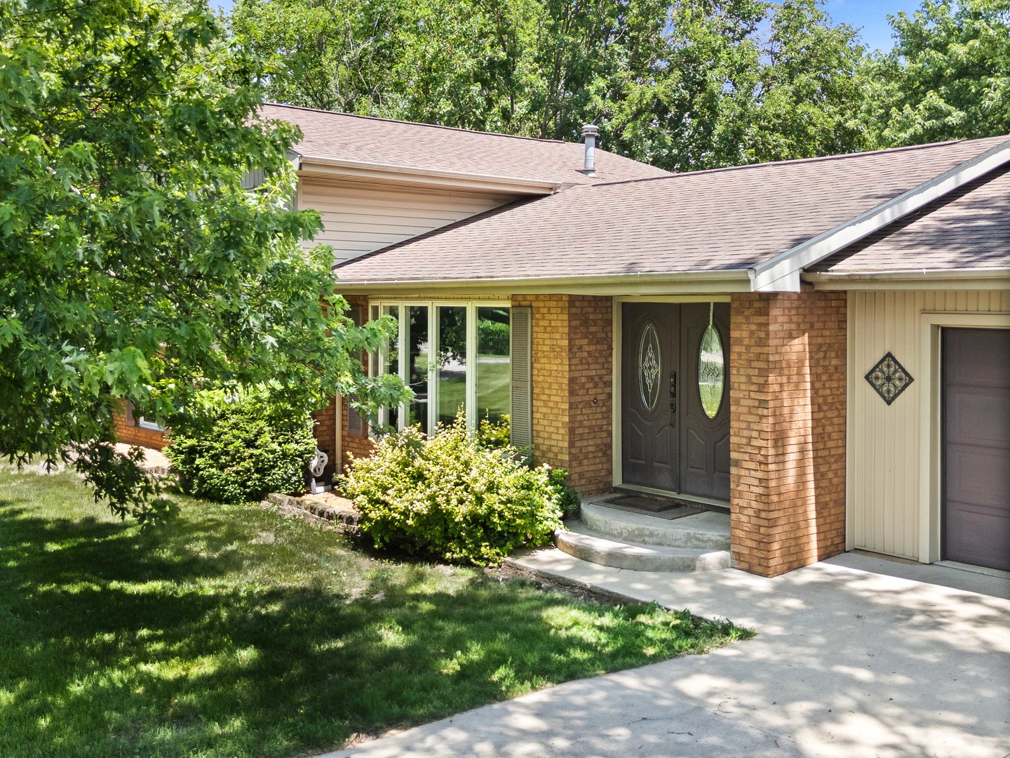 1106 North 1450 E Road Pontiac, IL 61764 - Photo 2 of 43 Gallery Image 2