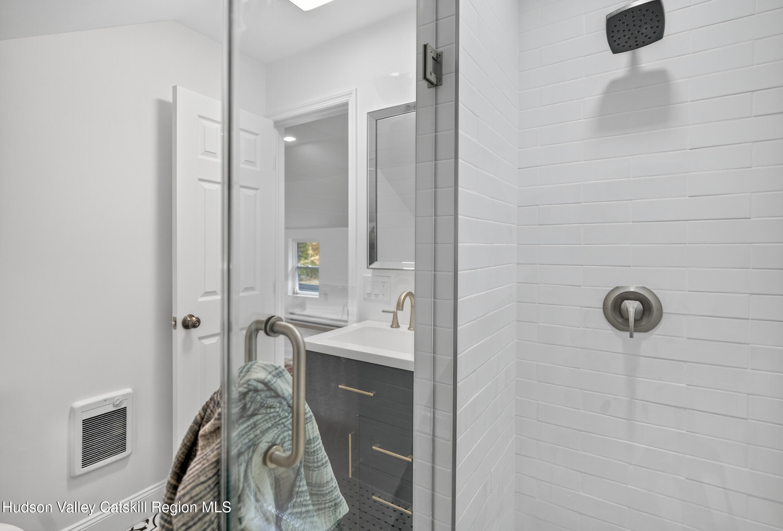 70 Fawn Road Saugerties, NY 12477 - Photo 29 of 30 a bathroom with a tub sink and mirror