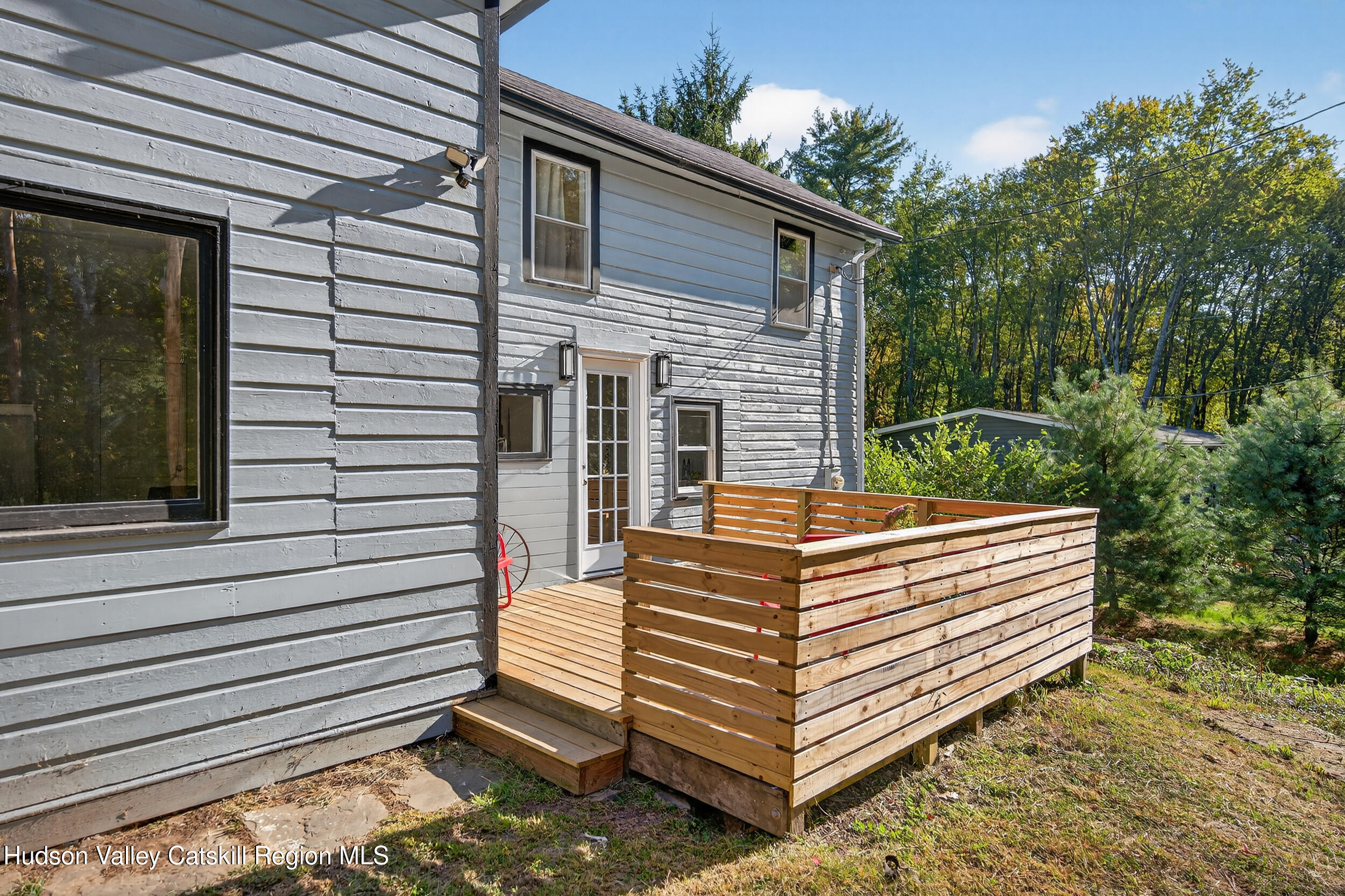 70 Fawn Road Saugerties, NY 12477 - Photo 5 of 30 a view of a back yard of the house