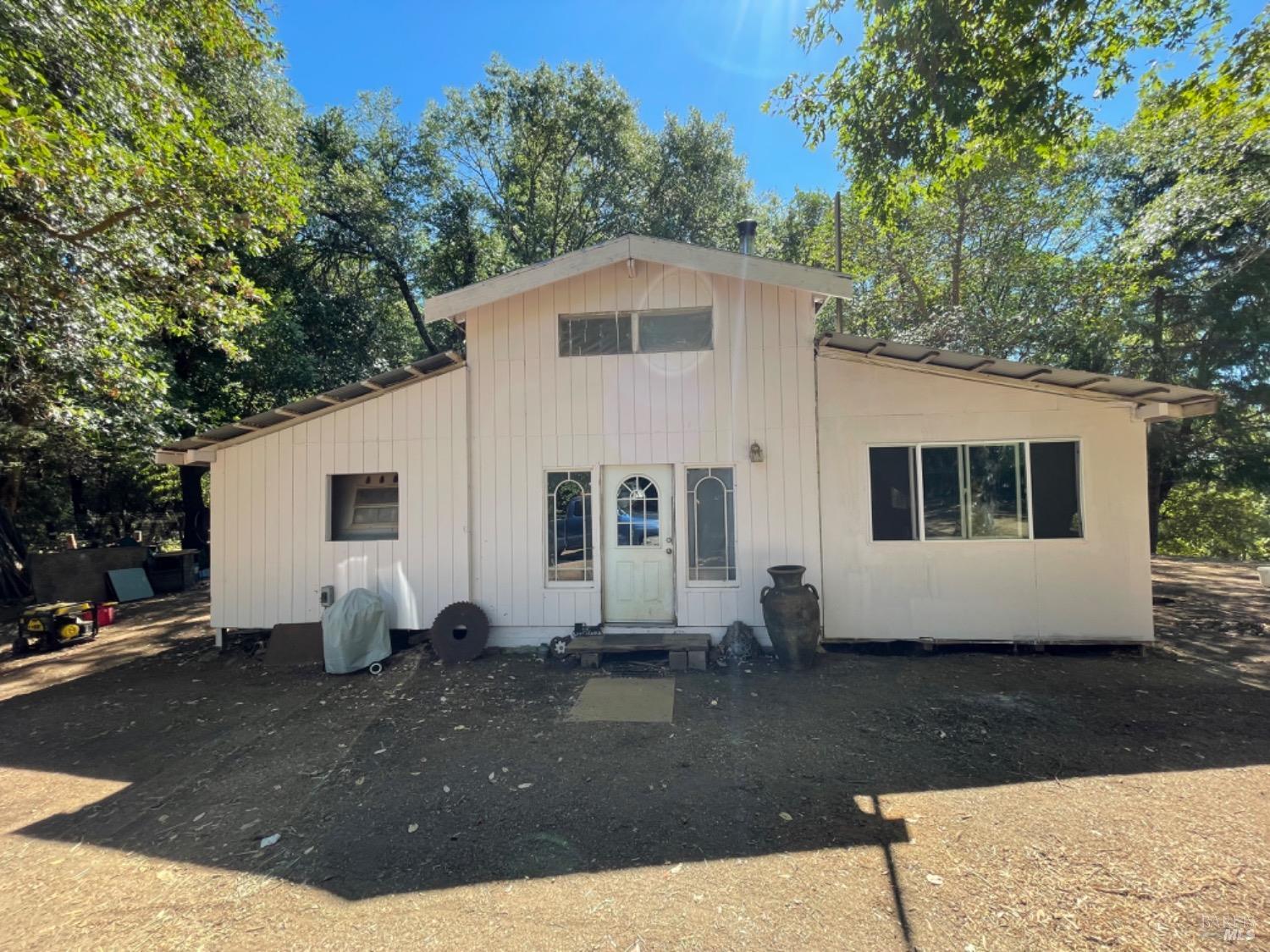 3490 Laytonville Dos Rios Road Laytonville, CA 95454 - Photo 3 of 38