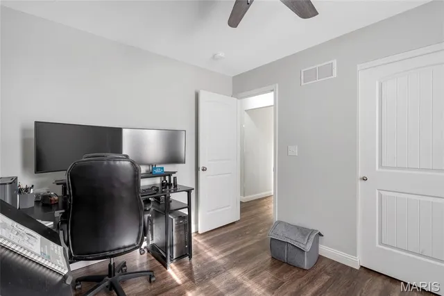 $389,900 | 29493 Walnut View Drive, Wright City, MO 63390