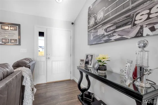 $389,900 | 29493 Walnut View Drive, Wright City, MO 63390