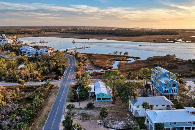 $549,900 | 201 1st Avenue North, Steinhatchee, FL 32359