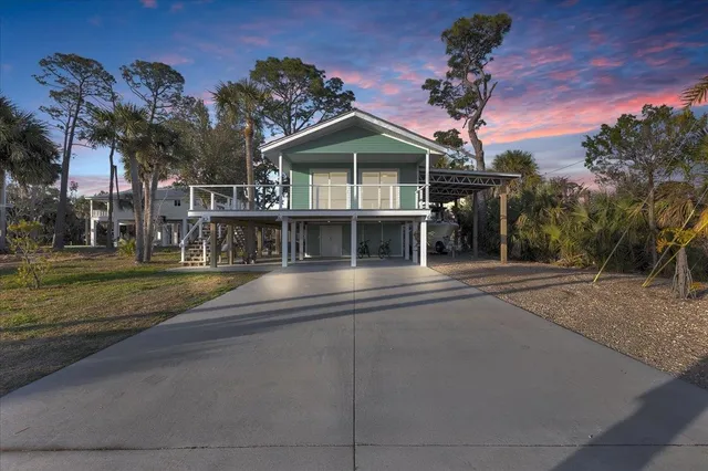 $549,900 | 201 1st Avenue North, Steinhatchee, FL 32359