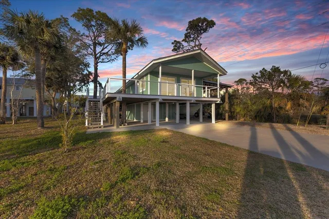 $549,900 | 201 1st Avenue North, Steinhatchee, FL 32359