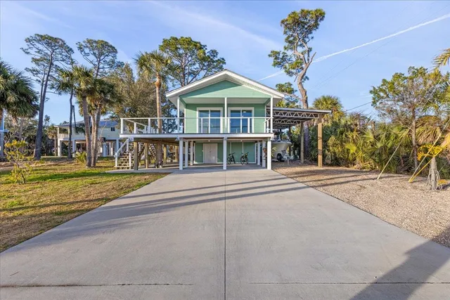 $549,900 | 201 1st Avenue North, Steinhatchee, FL 32359