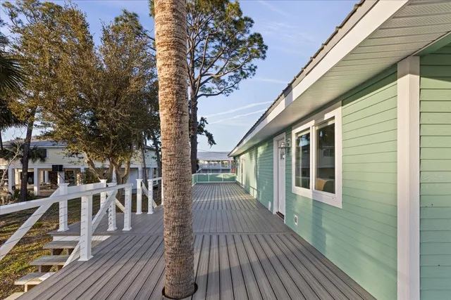 $549,900 | 201 1st Avenue North, Steinhatchee, FL 32359