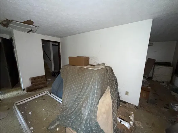 a view of utility room