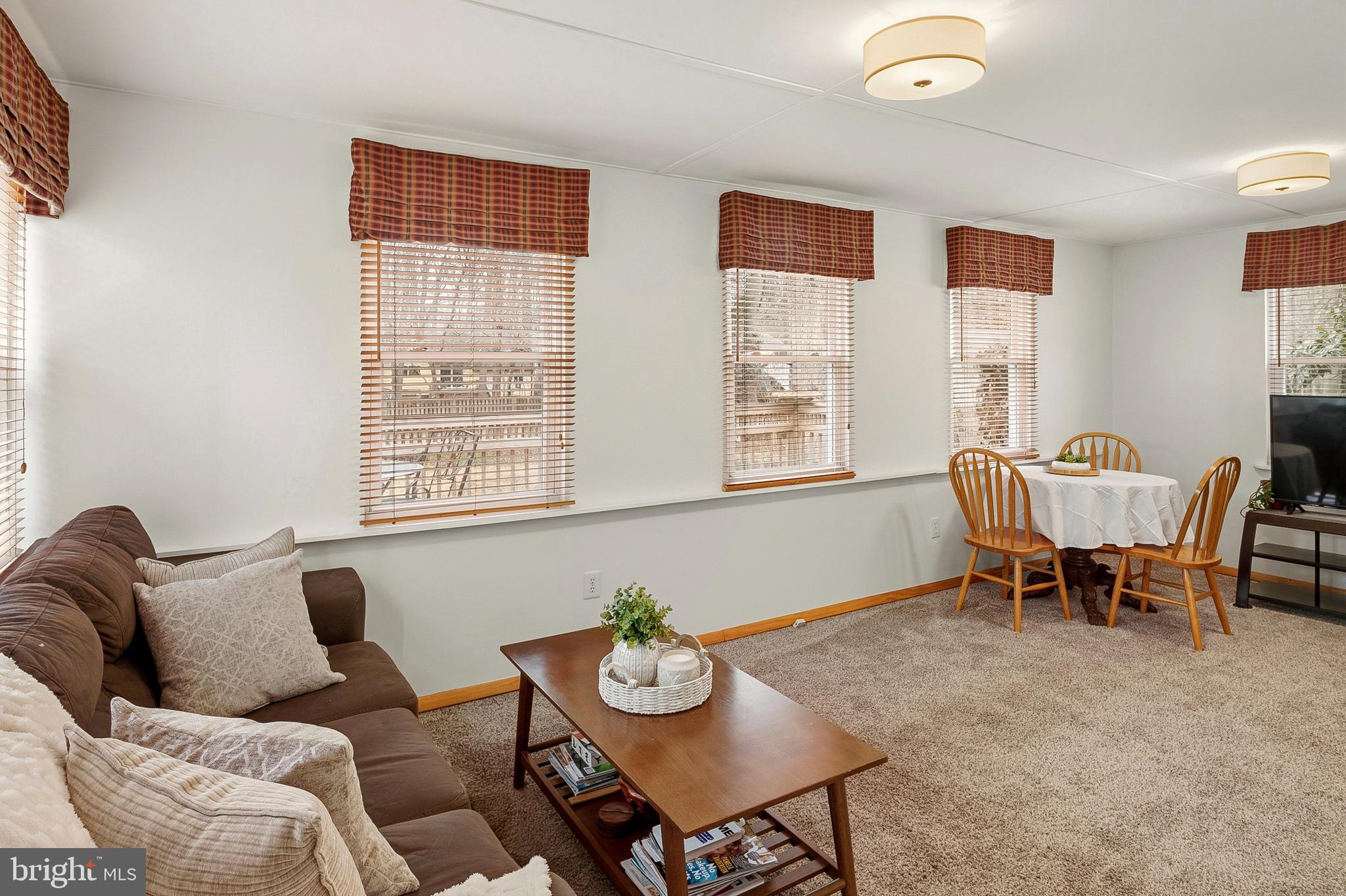 1544 Manor View Road Davidsonville, MD 21035 - Photo 12 of 34 Family Room (alt view)