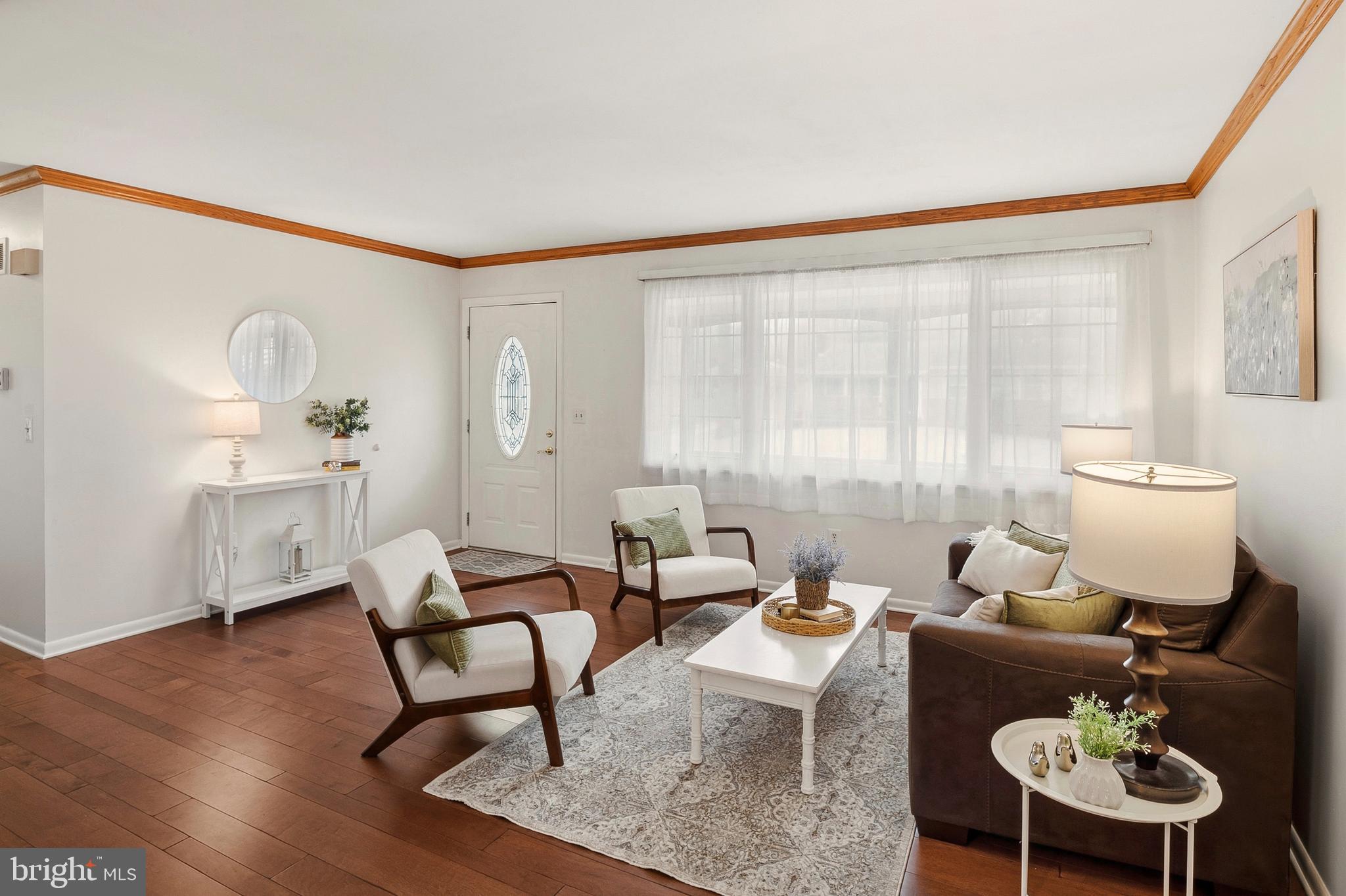 1544 Manor View Road Davidsonville, MD 21035 - Photo 2 of 34 Living Room