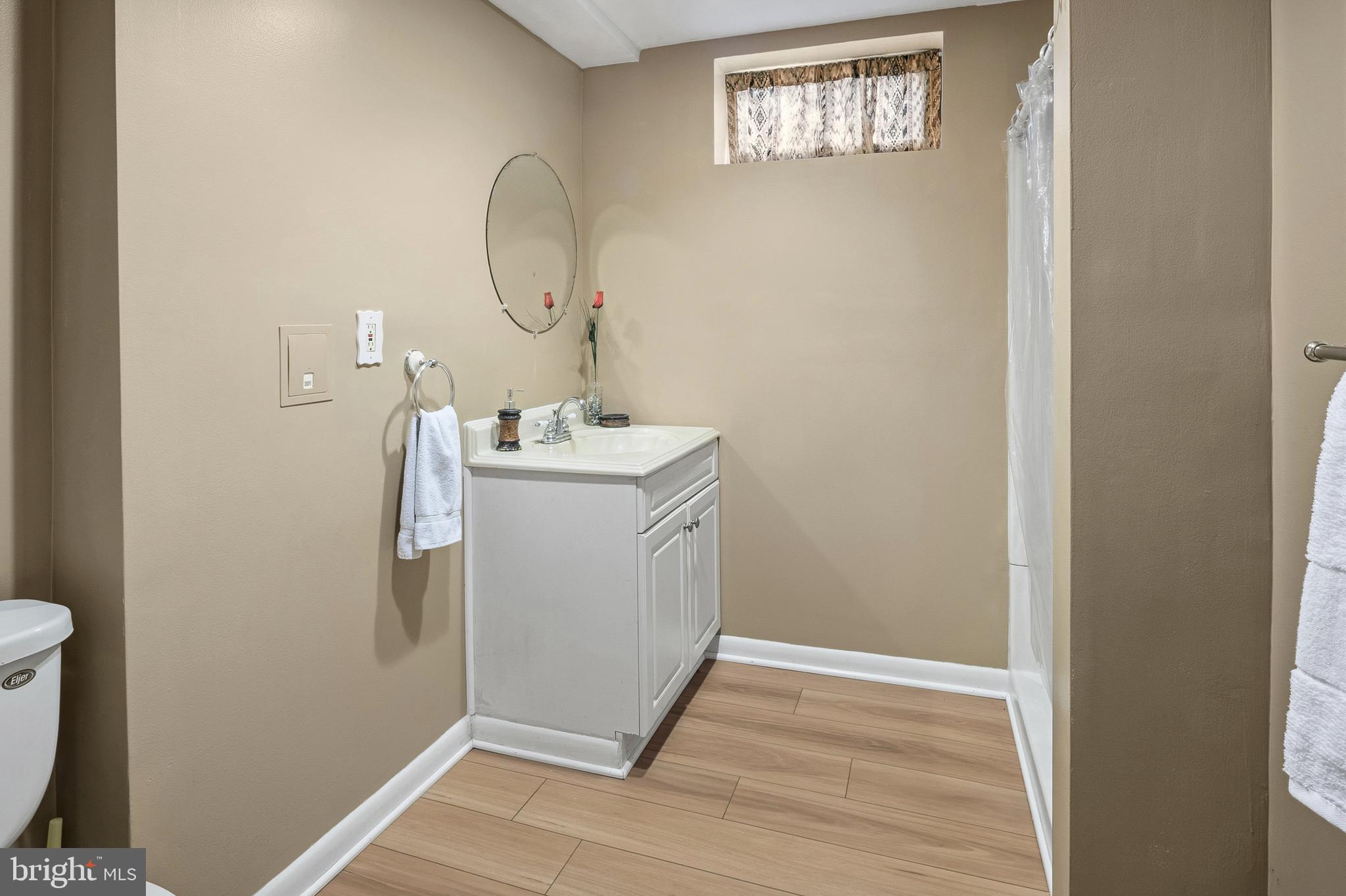 1544 Manor View Road Davidsonville, MD 21035 - Photo 26 of 34 Bathroom 2
