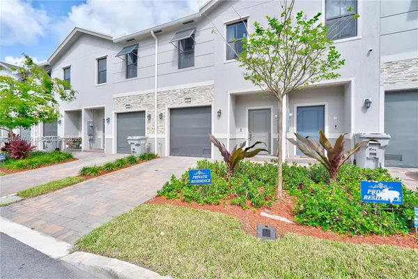 $465,000 | 848 Northwest 3rd Street, Pompano Beach, FL 33060
