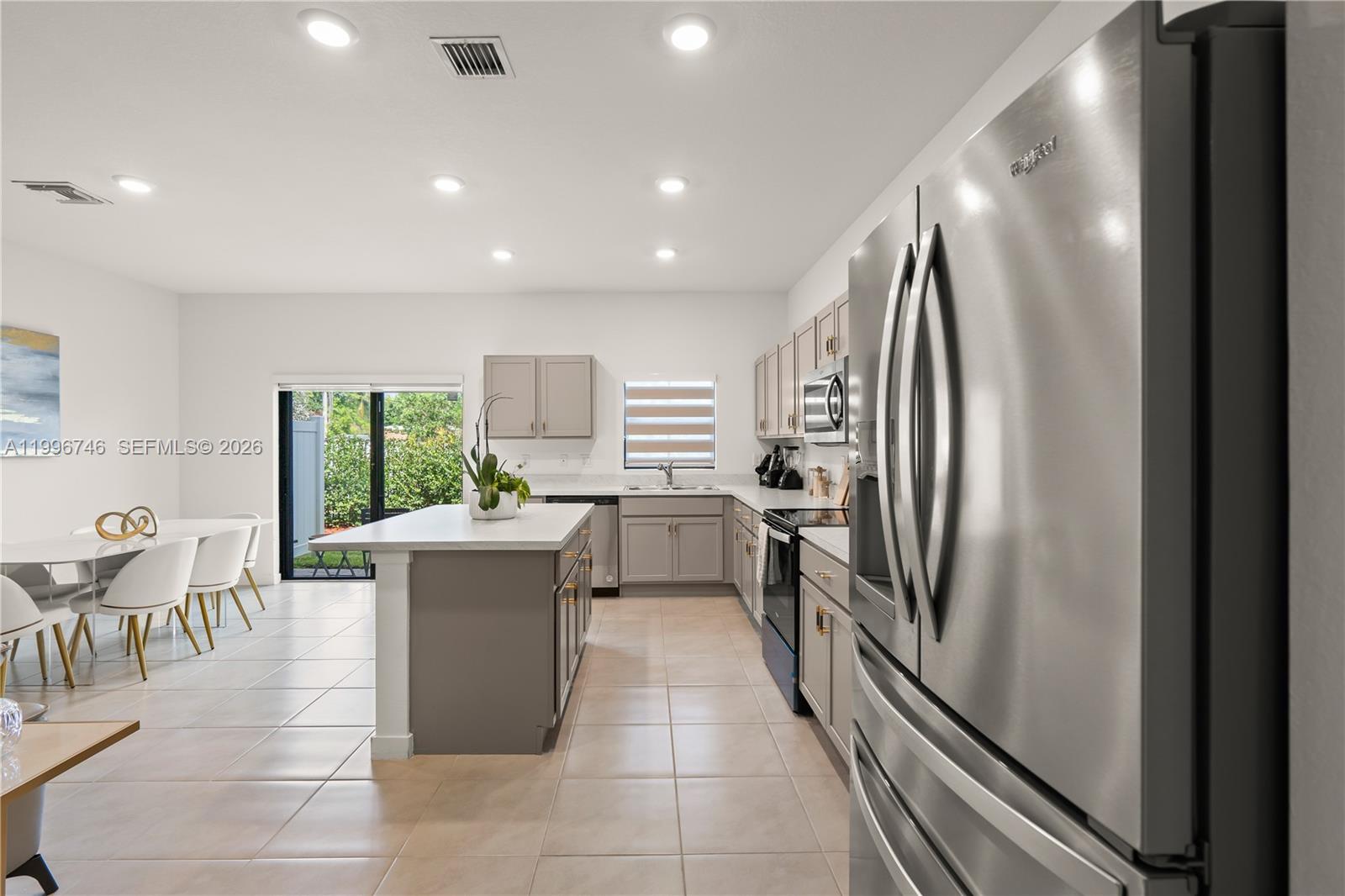 848 Northwest 3rd Street Pompano Beach, FL 33060 - Photo 9 of 35