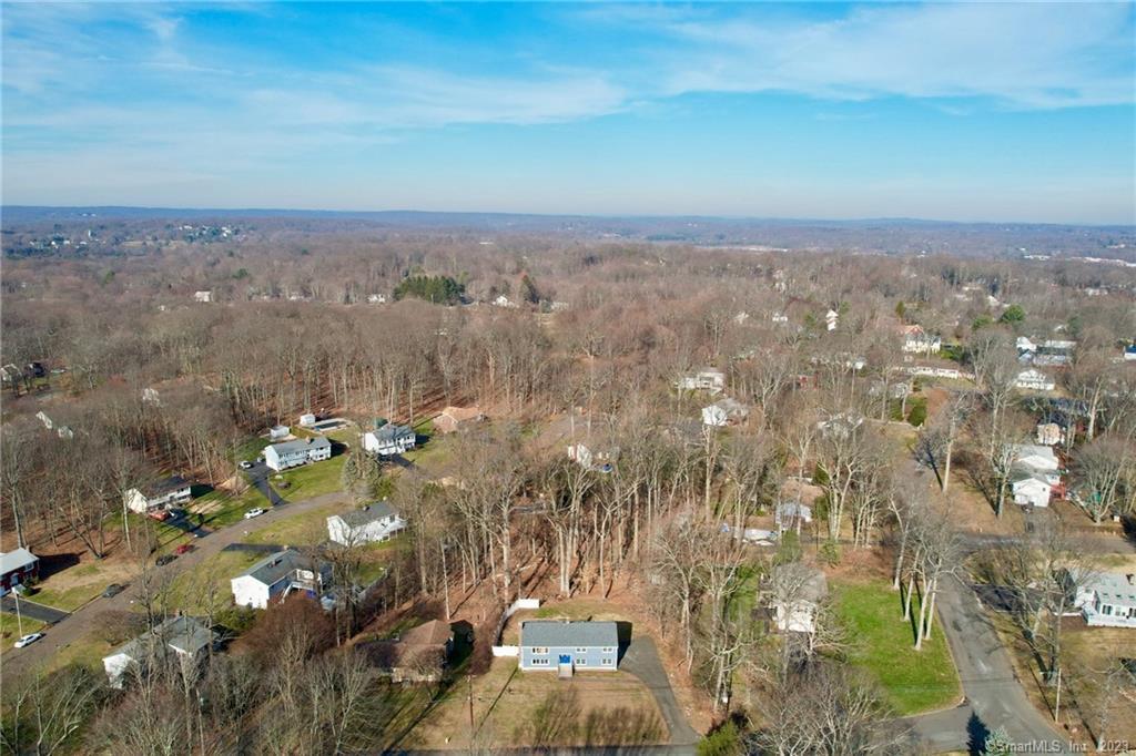 35 Asbury Road Trumbull, CT 06611 - Photo 1 of 1 Welcome to 35 Asbury Road in Tashua!