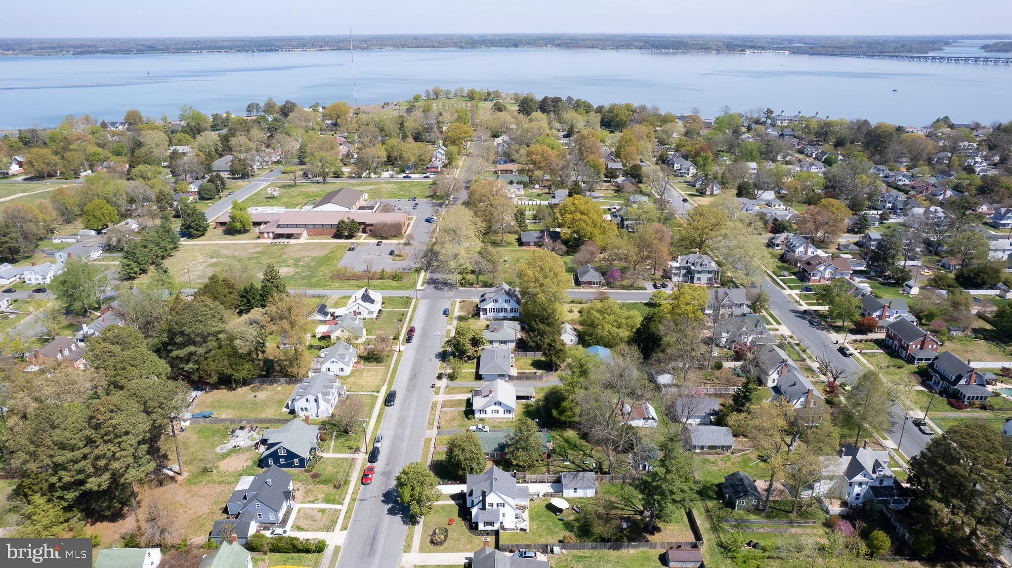 310 Talbot Avenue Cambridge, MD 21613 - Photo 4 of 72 a view of a city with an ocean