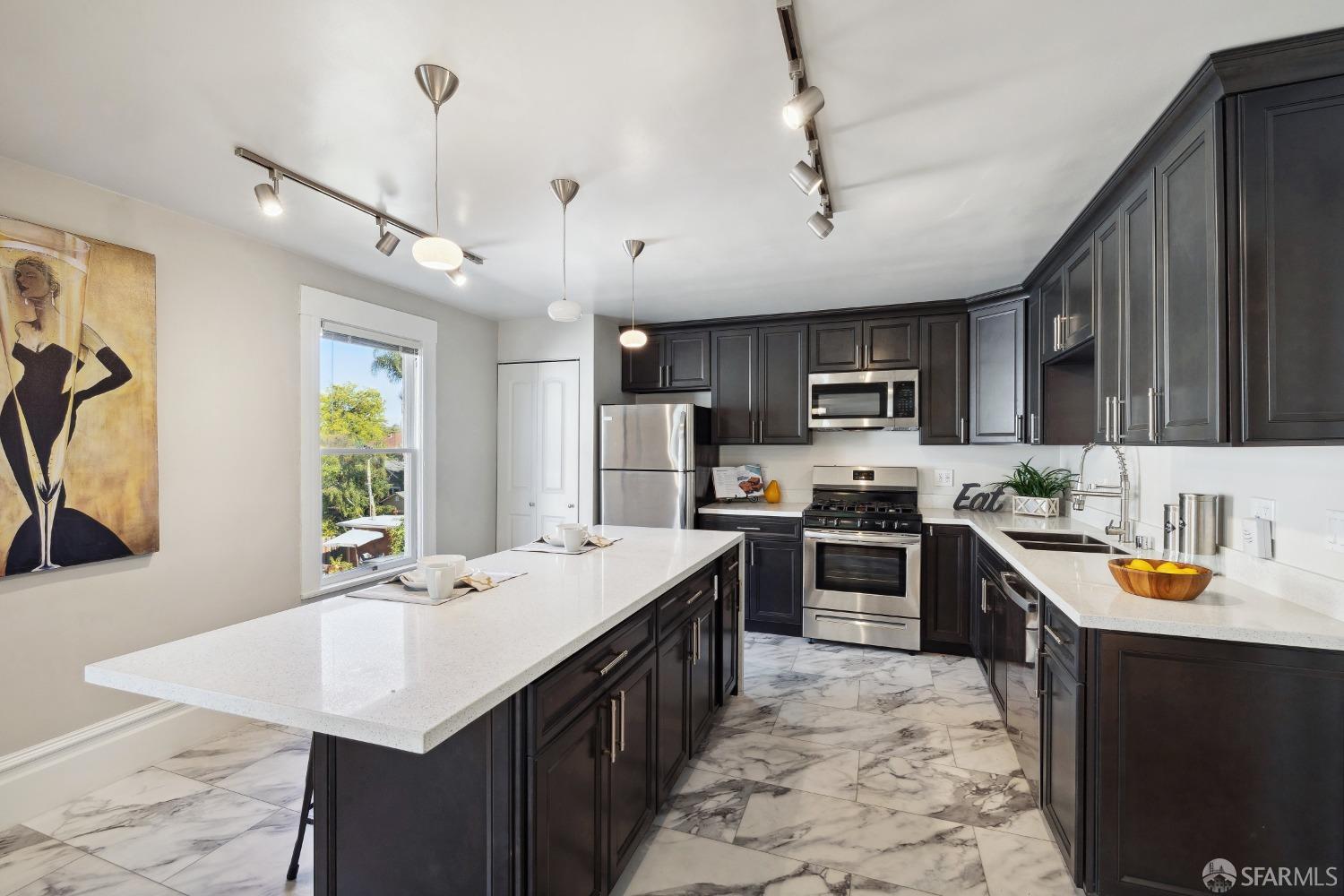 1817 Woolsey Street Berkeley, CA 94703 - Photo 16 of 35