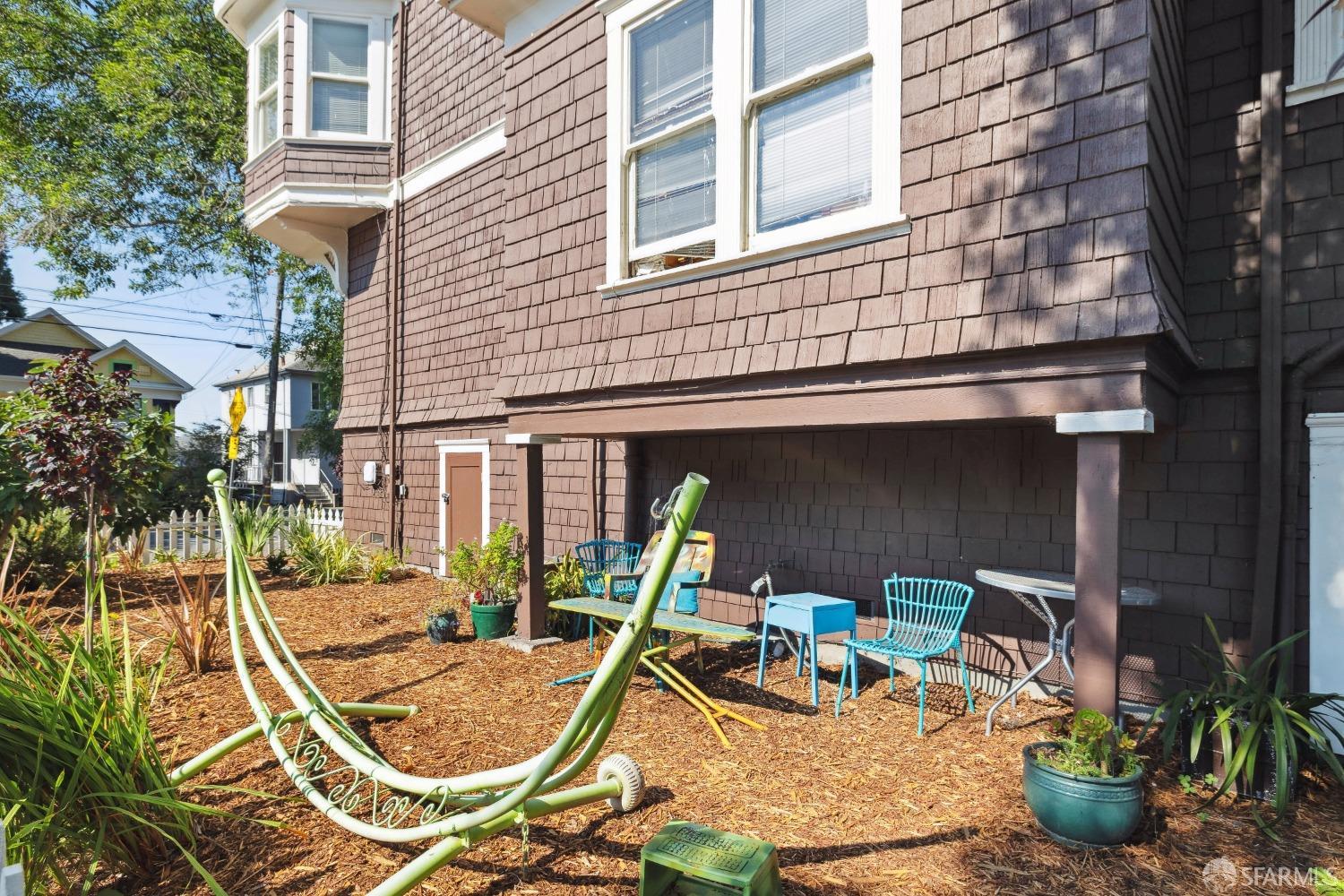 1817 Woolsey Street Berkeley, CA 94703 - Photo 6 of 35