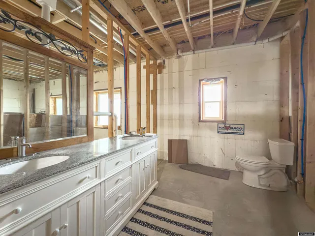 $649,900 | 88 Van Vleet Lane, Lander, WY 82520