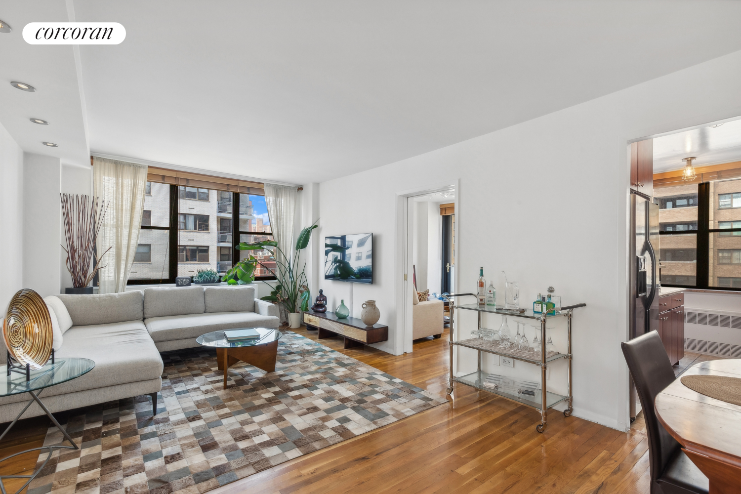 301 East 87th St Unit 10D  