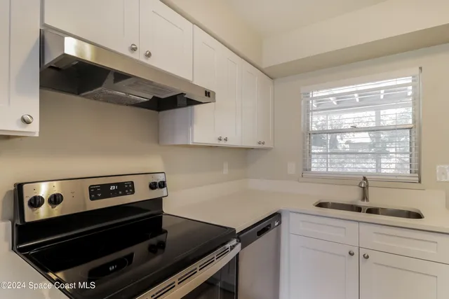 $1,850 | 1035 Country Club Boulevard, Titusville, FL 32780