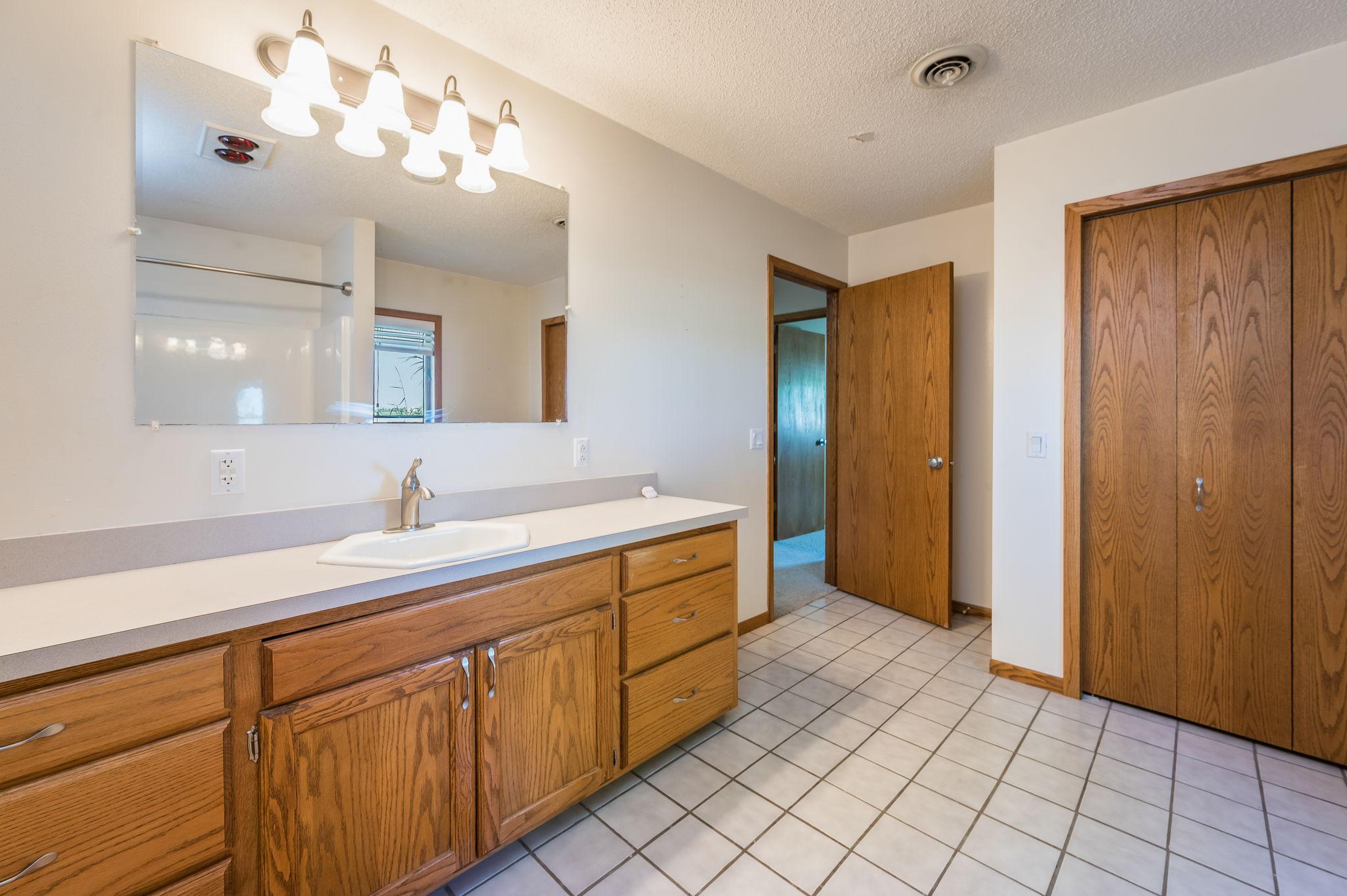 3801 Cedar Park Road Fairmont, MN 56031 - Photo 23 of 40