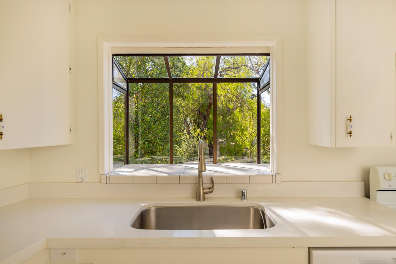 212 Foothill Road Ojai, CA 93023 - Photo 23 of 31