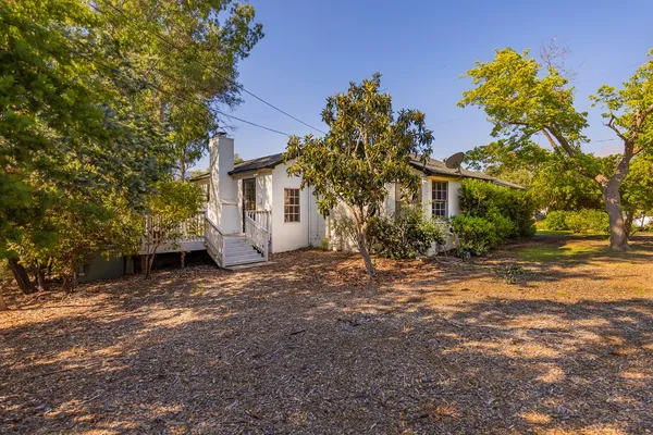 $1,725,000 | 212 Foothill Road, Ojai, CA 93023
