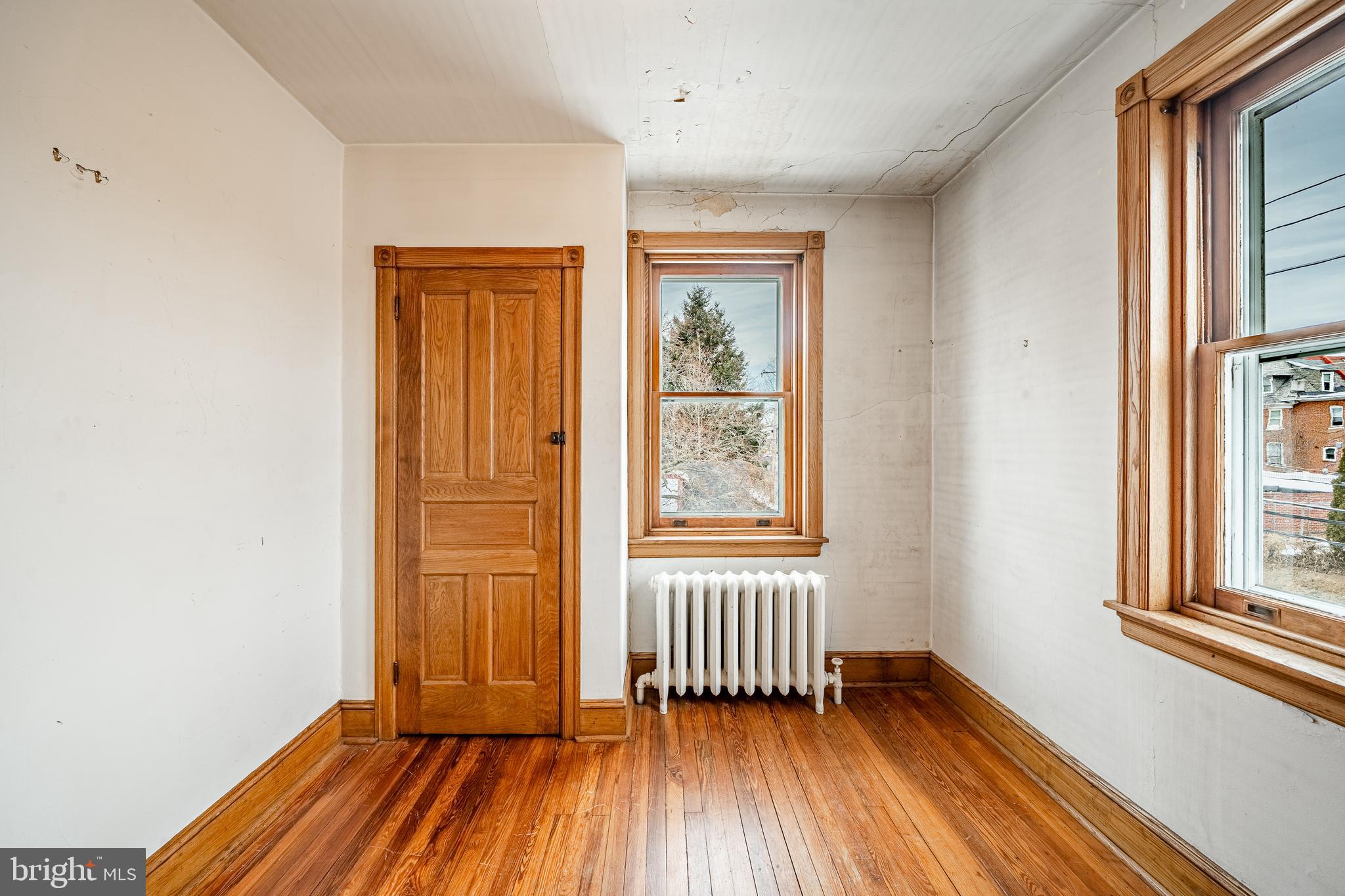 8136 Jeanes Street Philadelphia, PA 19111 - Photo 16 of 28