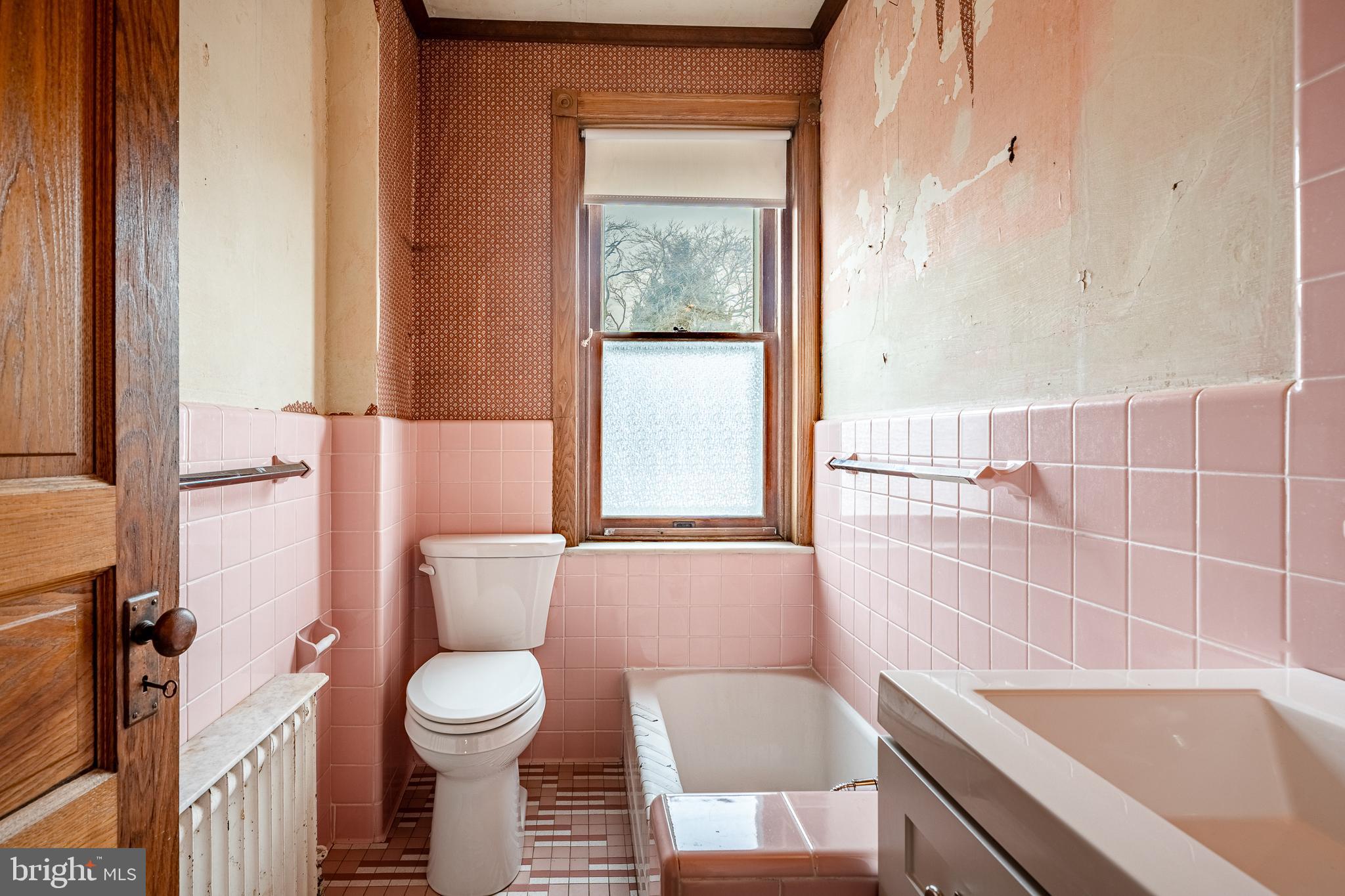 8136 Jeanes Street Philadelphia, PA 19111 - Photo 17 of 28