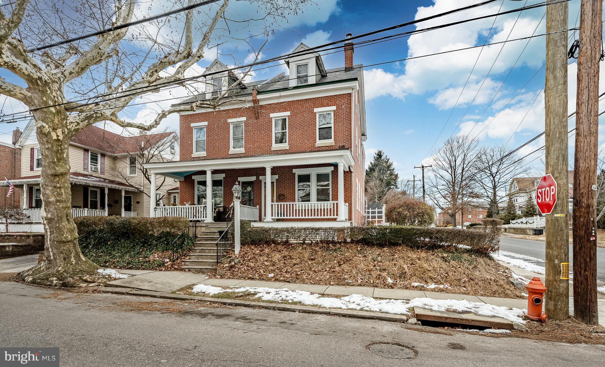 8136 Jeanes Street Philadelphia, PA 19111 - Photo 2 of 28