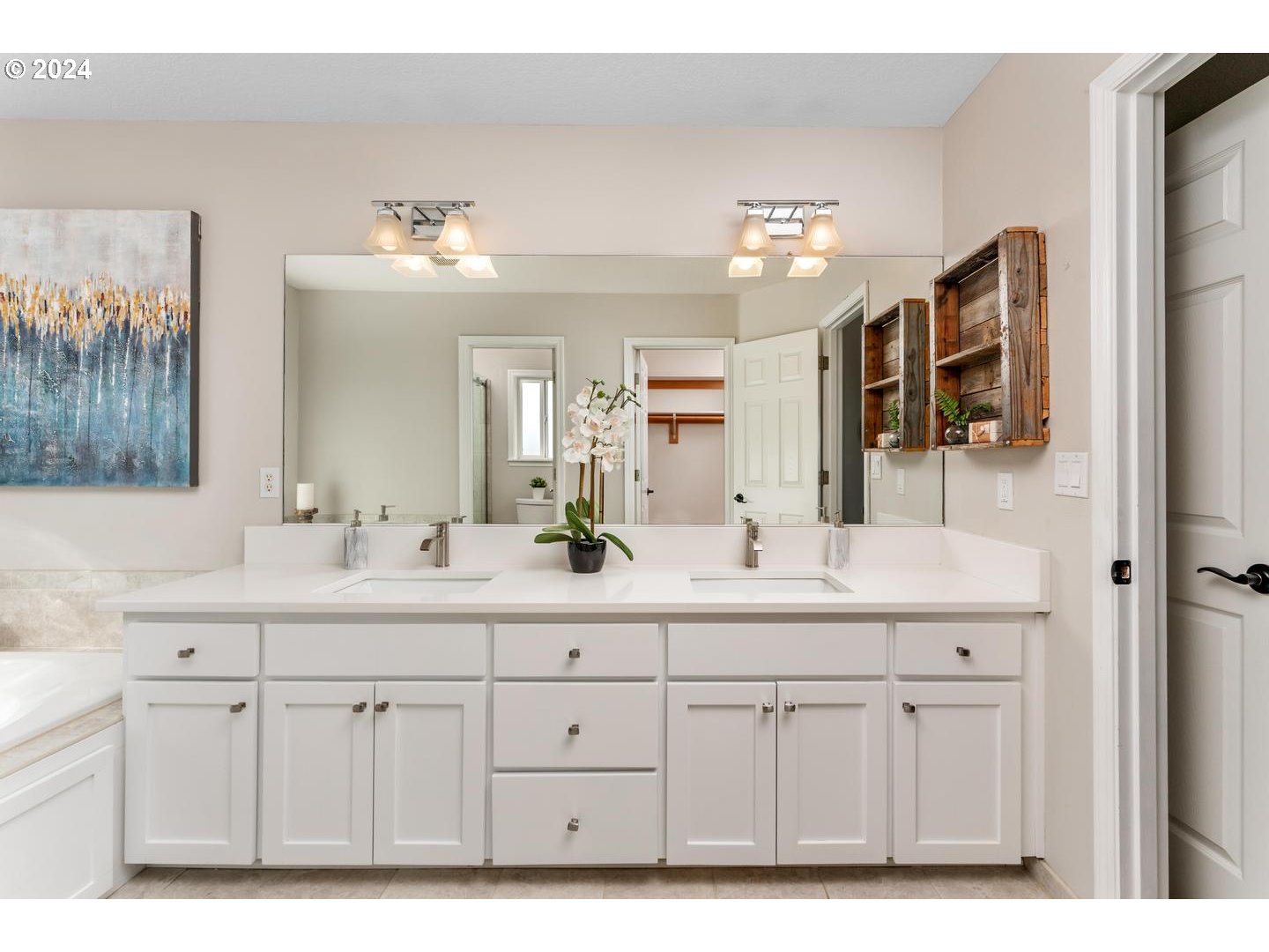 16640 Southwest Whitetail Lane Beaverton, OR 97007 - Photo 27 of 48 Owner's Suite Bathroom
