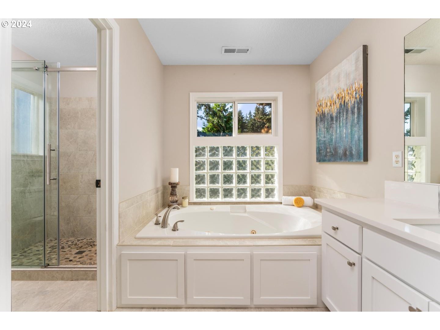 16640 Southwest Whitetail Lane Beaverton, OR 97007 - Photo 29 of 48 Owner's Suite Bathroom