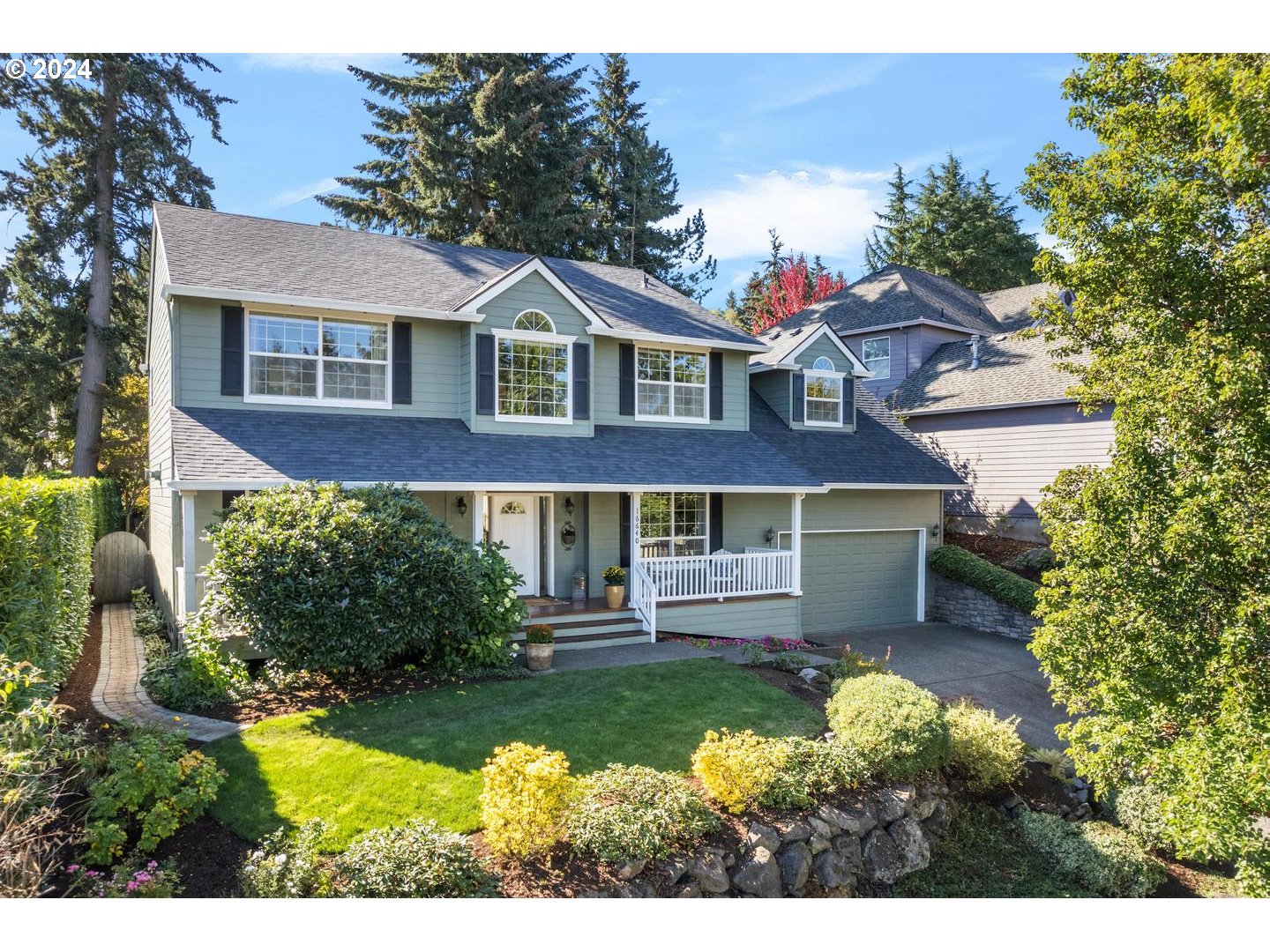 16640 Southwest Whitetail Lane Beaverton, OR 97007 - Photo 3 of 48 Gallery Image 3