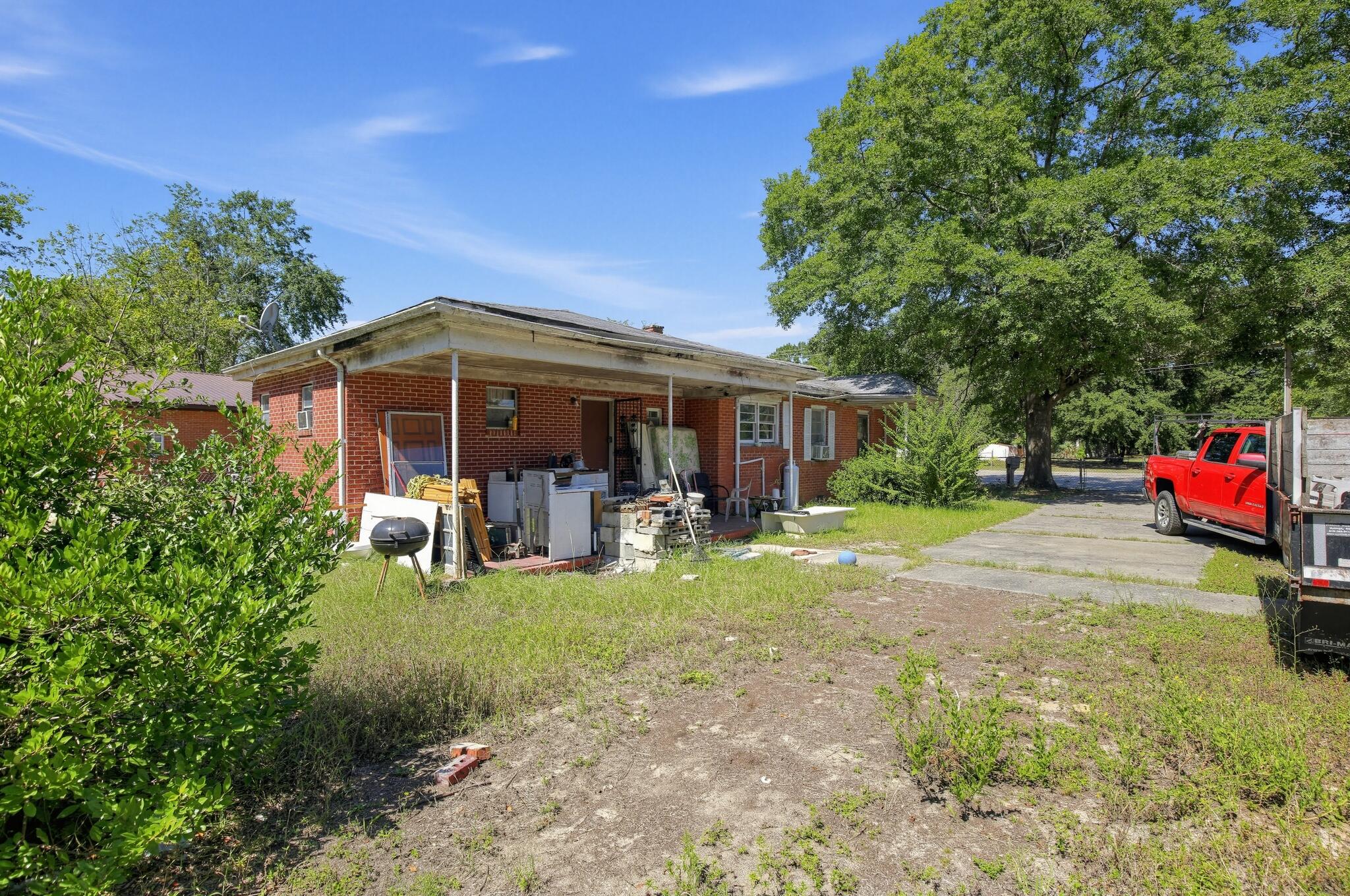 250 East Red Bay Road Sumter, SC 29150 - Photo 5 of 28 05_250_E_Red_Bay_Rd-Exterior-8524