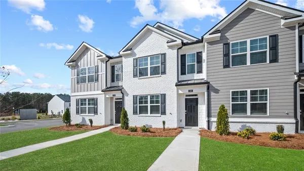 $323,785 | 404 Reflection Drive, Stockbridge, GA 30281